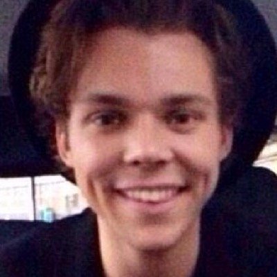 hi cutie, go follow @deepthroatmuke and ask for a follow back