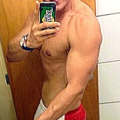 Coach e Homem de Negócios, que ama a sua família, faz exercício físico e gosta de uma boa leitura!