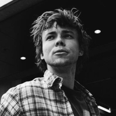@luke5SOS calum is daddy af
