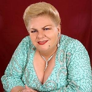 67 años. Cantante. Francisca Viveros Barradas aka Paquita la del Barrio. Ratas inmundas. Ay dolor, ya me volviste a dar. Mi compadre Mitchell.