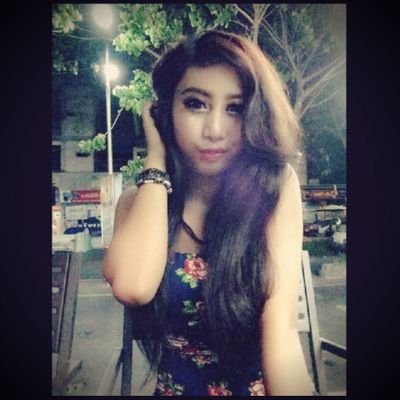 Student in Airlangga University, I'm not like doing a *bulshit* things, Simple girl, and keep painting my own life.