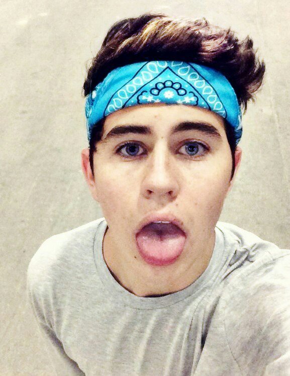 follow my main acc @NashsFool