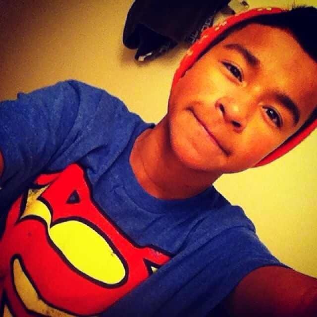 Itz Kevin Bishh -.-                                          SIDE B1TCH3Z