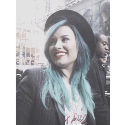 plesase follow my main account @blondvxto
free pizza