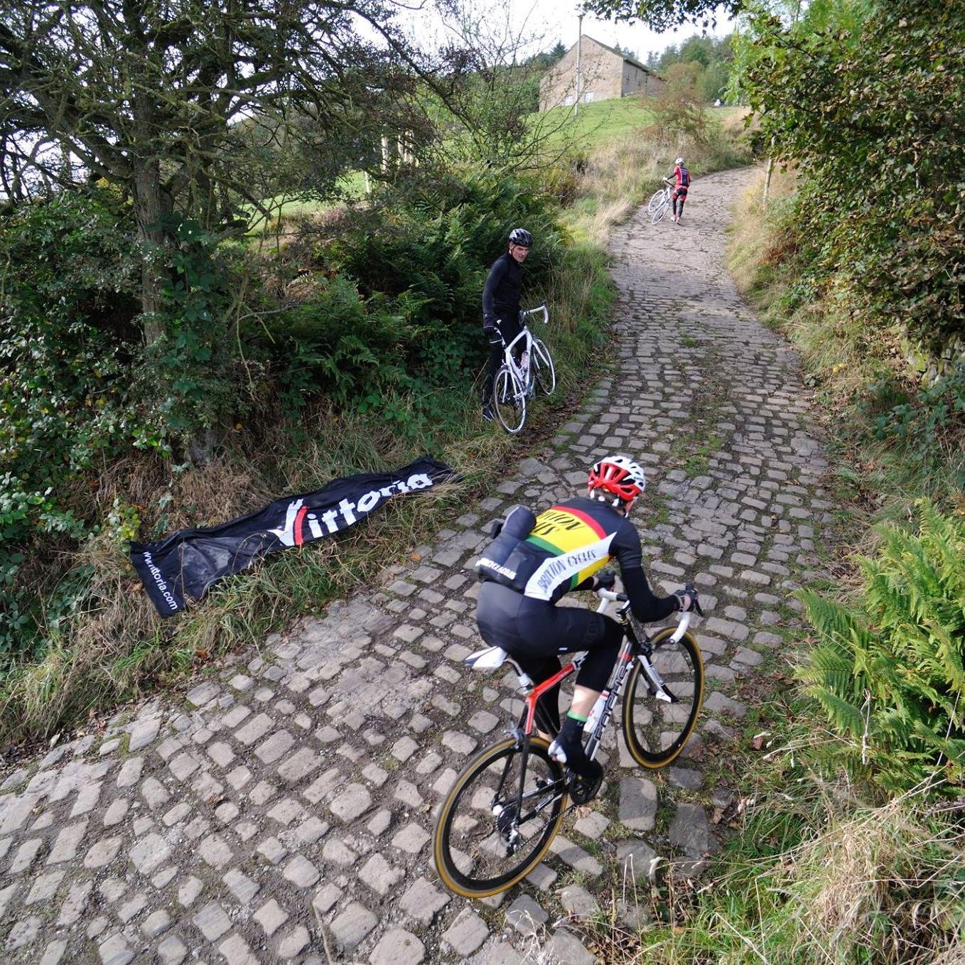 The Lapierre Cheshire Cobbled Classic is a 105km sportive inspired by the Tour of Flanders. Steep cobbled climbs, incl. 45% max. 'Corkscrew'. Sun 7 Jun 2015
