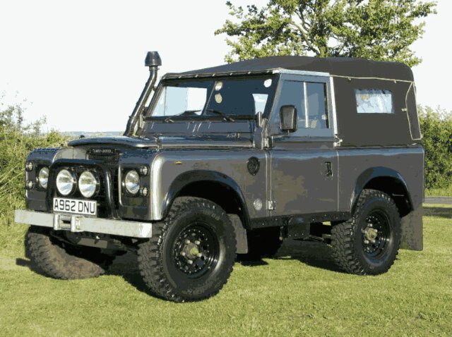 Landroverloves's profile picture. 