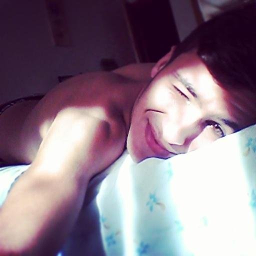 A pesar de los golpes que te da la vida, tienes que luchar hasta el último round, para que la vida sepa que eres una persona difícil de vencer. EDM . HOLA!!