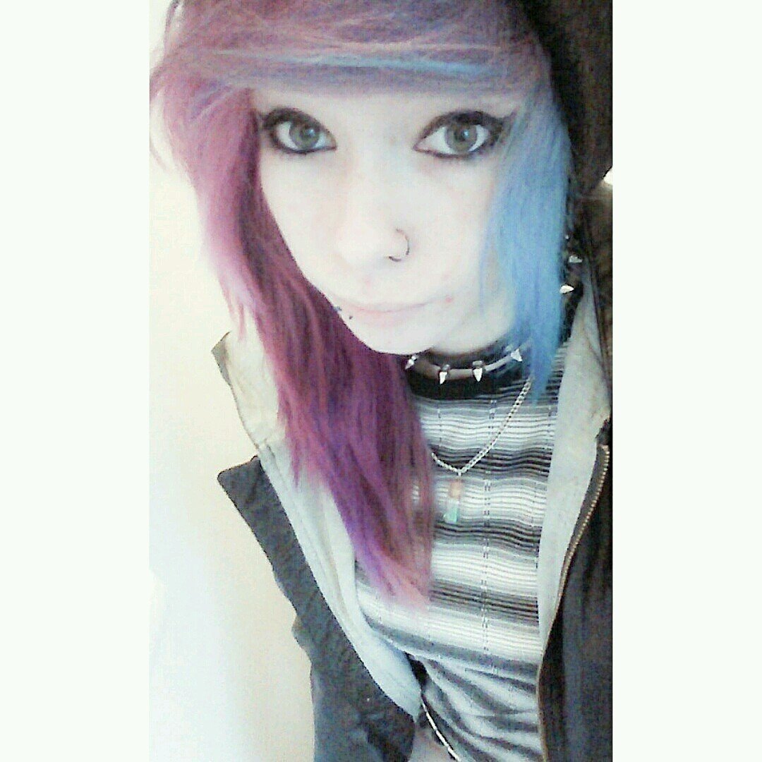 Instagram- @Georgia__Robyn
Ask fm and Tumblr - @GeorgiaRobynMew
ONLY ACCOUNTS!!
 
Tea and cats