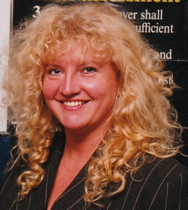 Angie_Leach's profile picture. Owner of AL-BIOSERVICES runs her own Company in the green Fuel Industry. loves Dance Music,Football and Drinking Wine.