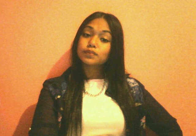 18 year old musician and I sing a little too|Foodie ☺|In order to be irreplaceable one must always be different - Coco Chanel