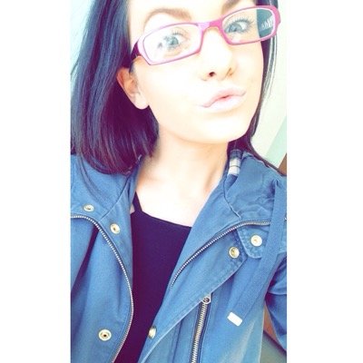 cloe_isabella1's profile picture. cheerleader // lou x