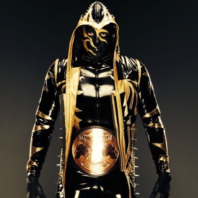 Goldust is a twisted sick freak wrapped in a package of many surprises to make sure no one will ever forget the name of..... Gooooolduuuuussssst. {Not @Goldust}