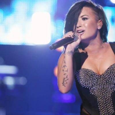 I want Clarity. [Demi Lovato is my inspiration.]  - I LOVE FIFTH HARMONY! 3