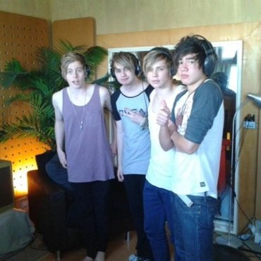 #vote5sos