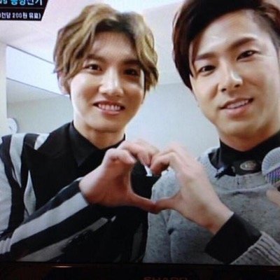 東方神起応援アカウント。通勤途中に絶賛RT&みなさんの書き込みの感想つぶやいてます。自称平和系オルペン。いろんな気持ちを抱えたビギが二人の努力に寄り添う形もまた東方神起の景色だと思ってます。デビュー15周年のすべての過程を尊重します。JYJねたも時々ツイしますね(￣▽￣)基本的に嫌韓ですwww 東方神起は別格です！！！