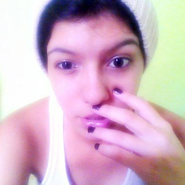 AlidaYunue's profile picture. 