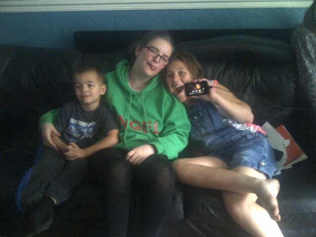 Hi my name is stacey I am 16 I have 6 sisters and 4 brothers. And I love them all the same my best friends name is melissa I have knowen her for years