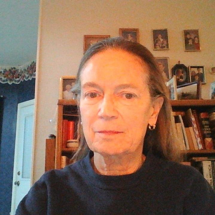 swanfloat's profile picture. Homeschooler turned public school teacher.