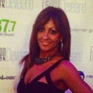 La Pura Bella Skin and Body is located in Chagrin Falls. I professionally customize facials, peels, massage, and waxing. Be Simply Beautiful! - Tracie Cosentino