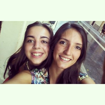 Estudiante de Economía en la Universidad de Málaga. Bienvenida a la vida universitaria.
