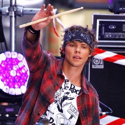 VOTE #vote5sos