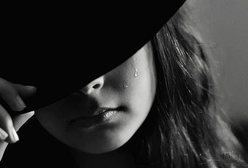 ‏إنْ گـانْ هنّـاگ ˛أمنّياتْ جَمّيلـه فيّ حيَـاتيّ فـ [ رضَـا ربيّ } هَيّ أجمّلهَـا 