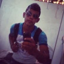 LarissaLr977's profile picture. 