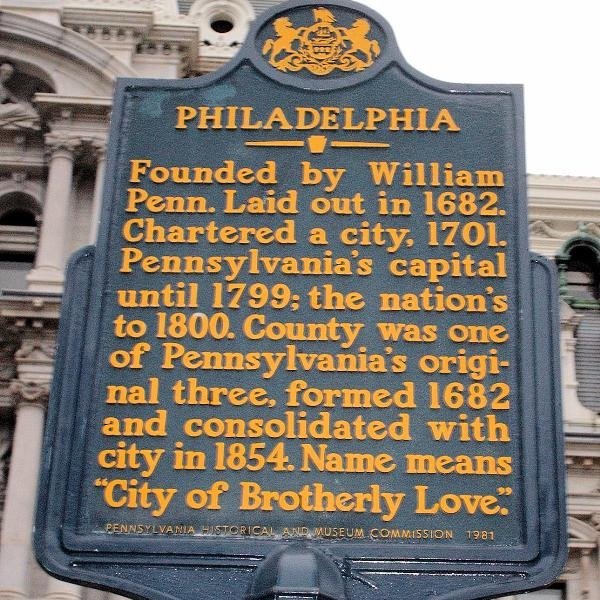 Philadelphia Caminando is a blog to bridge the gap between English & Spanish speaking locals and tourists with their neighborhoods & with each other.