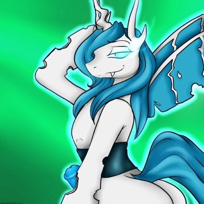 Hello there my small pet~ My name is Silus and im a changeling if you couldnt tell~ 18+, bi, Detailed RP. Faithful servant of @QueenXira