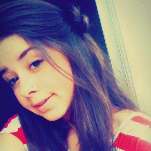 Oiiin meu anjo, aqui é a @__t3qu1l4, to aq pqs pra dizer q amo vc mt mt mt meu love das quebrada 3 awn tmj hj e smp *-* lovsão, n sou de fazer esses bagui *-*
