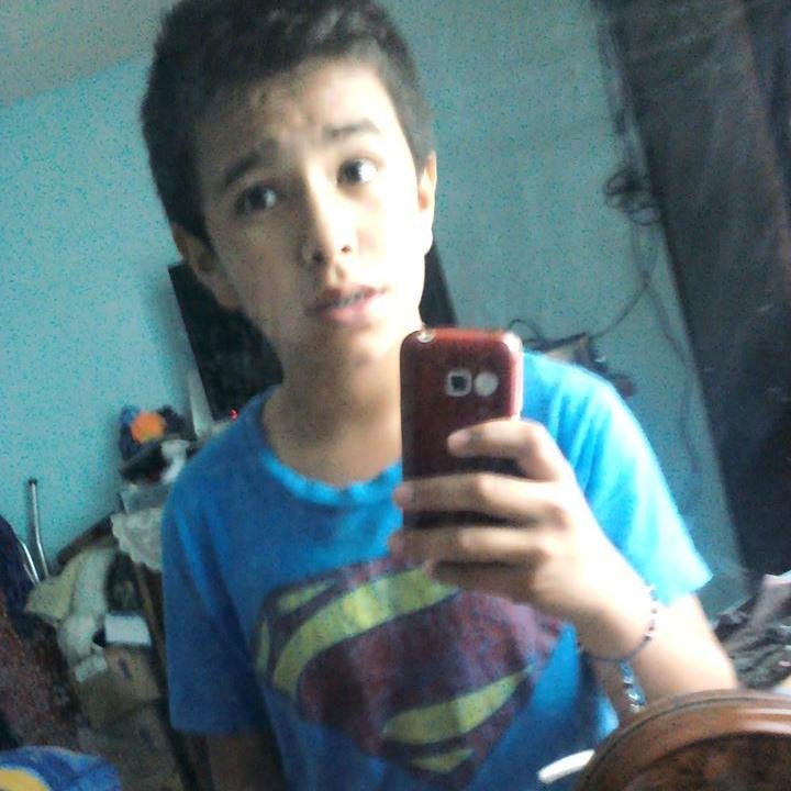 Hola! Amo los zombies 7uu7
TWD 3