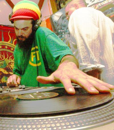 Jah Warrior Shelter Hi-Fi/DJ/Producer/Royal Order Music/SuperHero/Smoke Machine