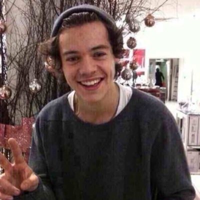 FREE FOLLOW WITH LOVE FROM  @scarletniall SO GO FOLLOW HER PLEASE :))