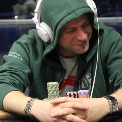 UniBKnowledge's profile picture. Definitely not a “sharp”. I like to gamble. Been doing it for 30+ years. Im tracking myself for myself. A little advice here and there. Watch along if u like!!