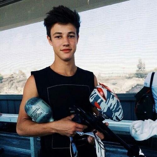 PLEASE FOLLOW @gilinskyftcamx BC SHE GAVE YOU A FREE FOLLOW ASK HER FOR A FOLLOW BACK :)