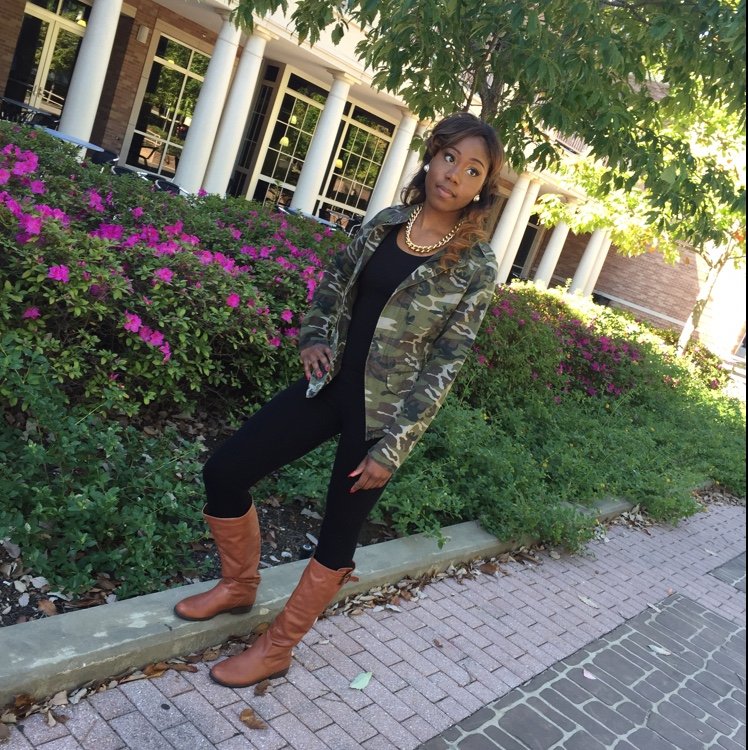 melabadd's profile picture. A girl should be two things: classy and fabulous. Future physician assistant. I have big dreams and no one will get in my way.