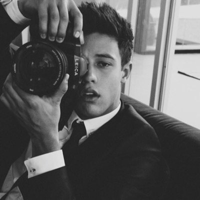 camforeverrrrr's profile picture. life does not wait