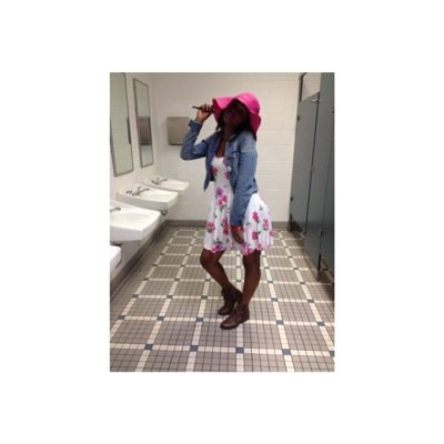 Follow me @Kaylafullr