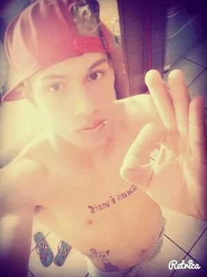Oois -'  Eu te adoro muuito, voce é meu anjo protetor !  3  E que semmpre, sempre que tu precisar vou estar aqui cntg  ! u.u   2 beijos    p. @AbusoDeeMenina