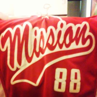 I play for mission 13-6-2 love the Chicago Blackhawks, favorite player Patrick Kane