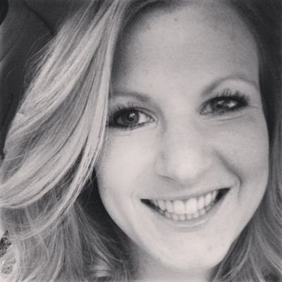 SimplyGretchen's profile picture. Virginia born, sunshine living, squirrel & pearl grad.