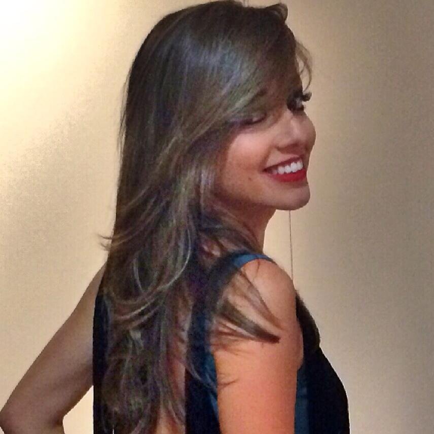 Você vai descobrir mais cedo ou mais tarde que o tempo pra ser feliz é curto, e cada instante que vai embora não volta mais.