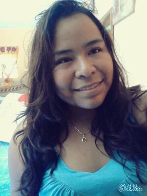 GomezHada's profile picture. Me gusta leer. Soy muy hiperactiva. 
Y soy Leonica por mi escritora favorita Sam Leon :3