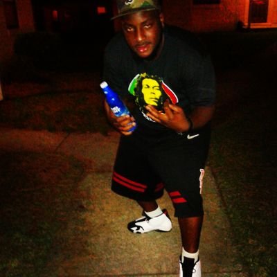 Cool ass nigga trying to make it. live love loud ⛽