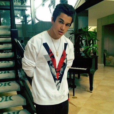 ✨If you love Austin Mahone give me a follow. I loving helping people in need of wanting to be a U girl for Austin. ✨