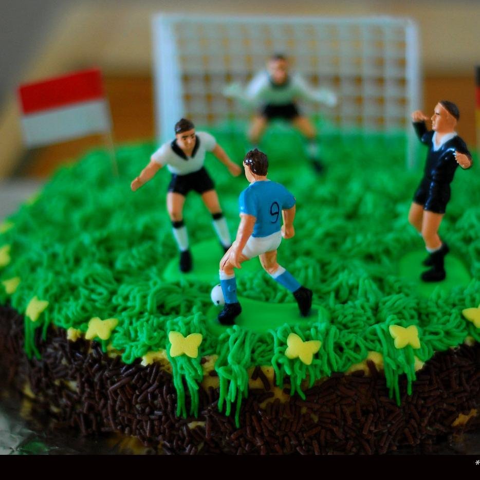 Akun resmi kami menerima pesanan berbagai macam kue bertema, contoh klub sepakbola, pernikahan, ulang tahun, dll.
CP; 082216132952 or 08976758544 | PIN 7989A4C9