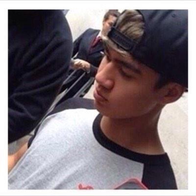 omg i'm unstanning you. follow @dopekidmalik