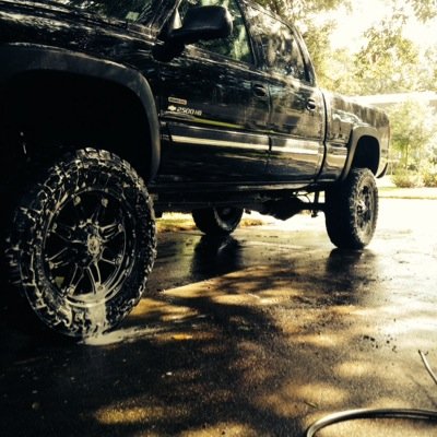 KarlCody's profile picture. Drive a pro latemodles gokarts and play football at gulfport