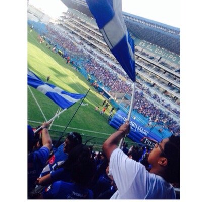 boca del pozo Mafia Azul Montañita •/