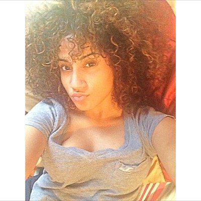 IG : Vickyyiieee | snapchat : itsvicky_xo
